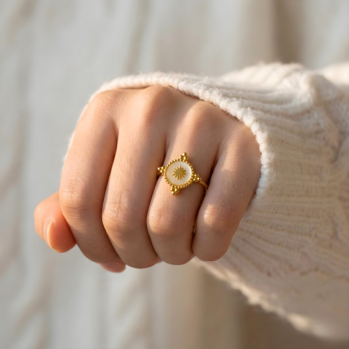Noa | Gold-Plated Star Ring