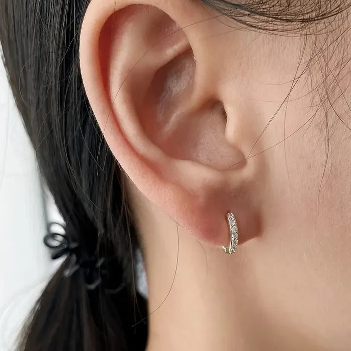 Nora | Gold-Plated Earrings with Delicate Stones