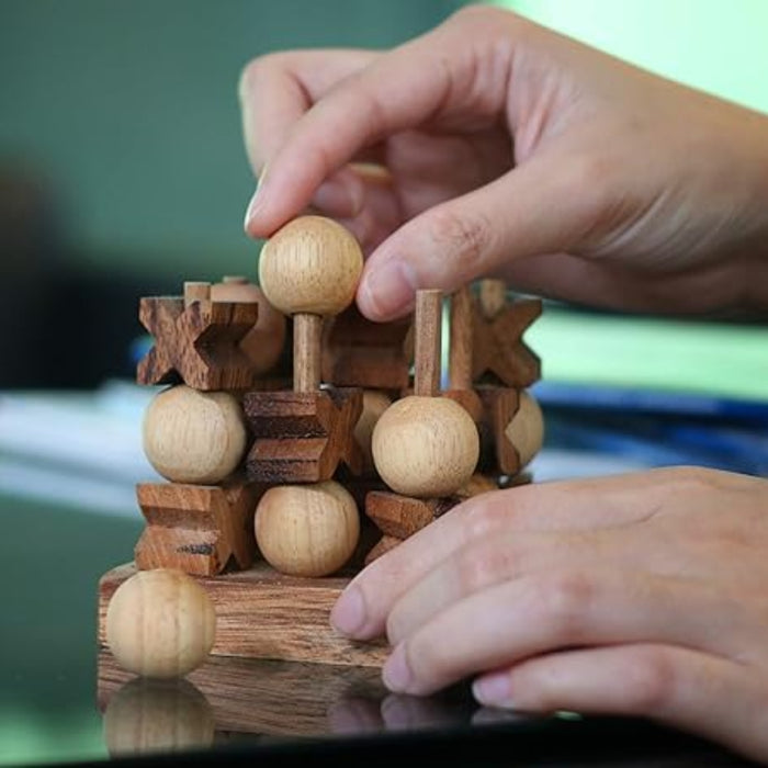 NOUGHTS & CROSSES | 10cm | 3D | Solid Wood