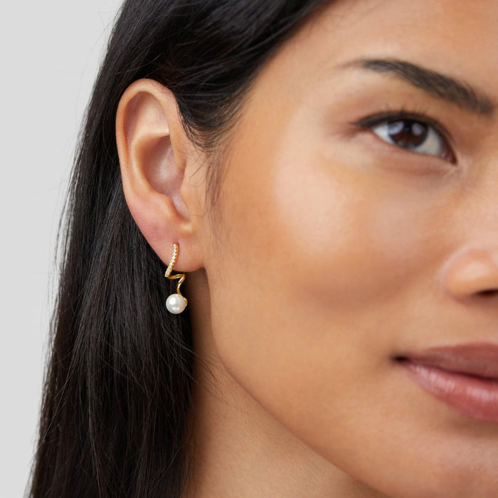 Olivia | Silver Earrings with Clear Drop Structure