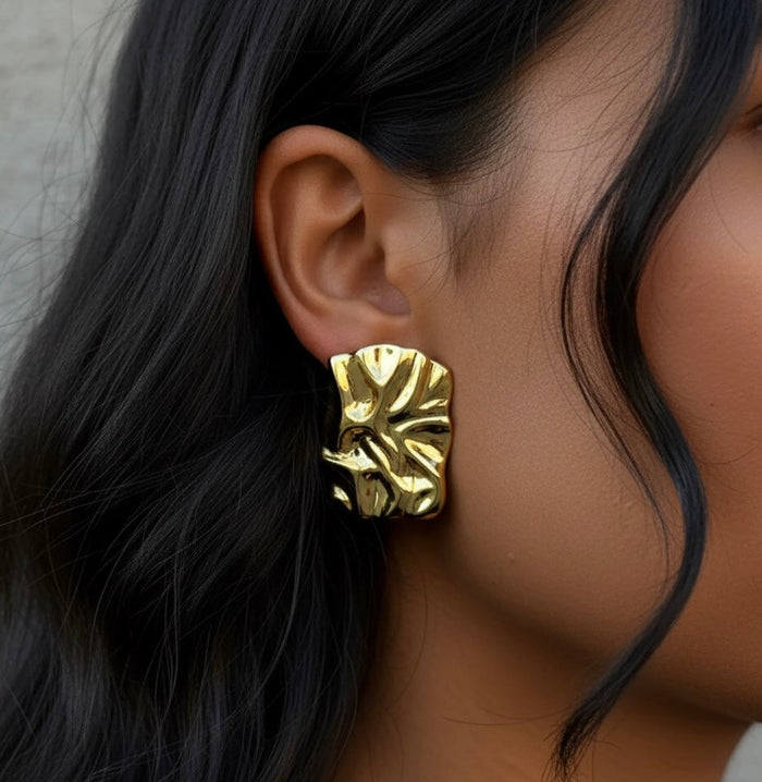 Pinja | Gold-Plated Wavy Earrings