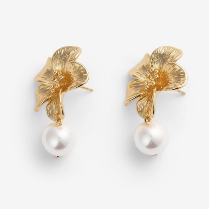 Riina | Gold-Plated Flower Pearl Earrings