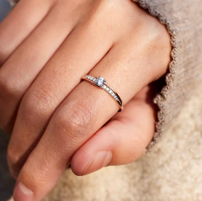 Romina | White Promise Daughter Ring