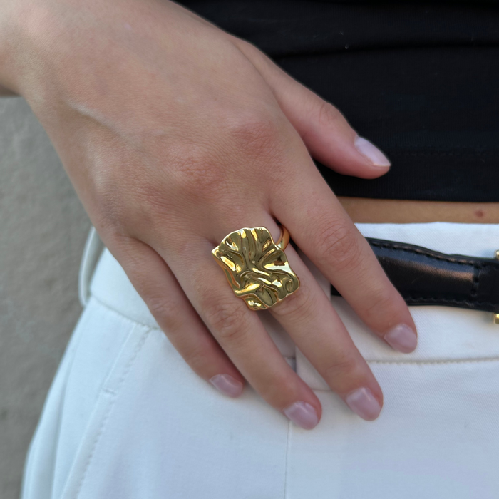 Roosa | Gold-Plated Wavy Ring