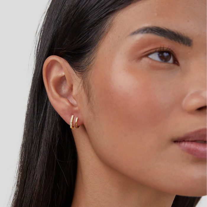 Sabina | Gold-Tone Hoops with Geometric Touch
