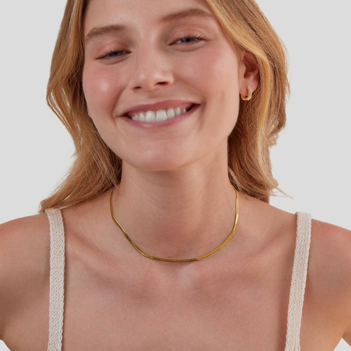 Sara | Gold-Plated Delicate Curved Elisa-marie Necklace