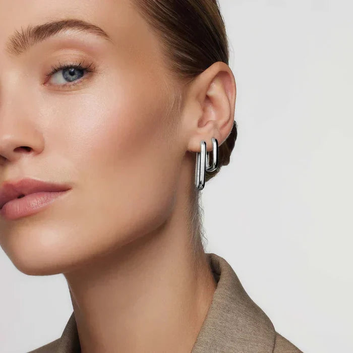 Sara | Iconic Hoop Earrings