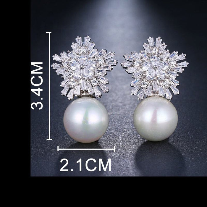 Selina | Gold-Plated Pearls Earring with Charm