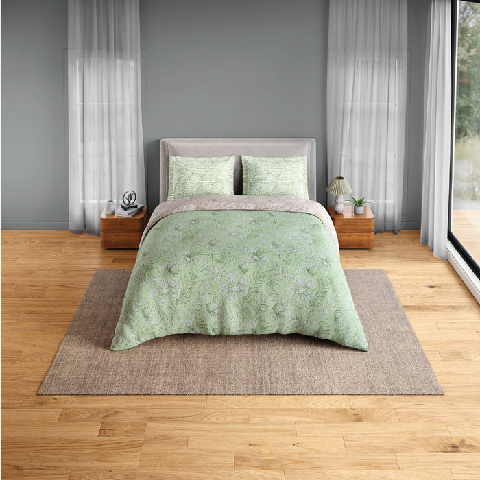Spaces Flora 100% Cotton 144 TC Percale Floral Fitted Queen Sheet with 2 Pillow Covers, Light Green