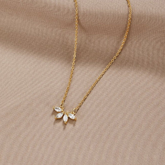 Stefanie | Necklace with Double Medallion