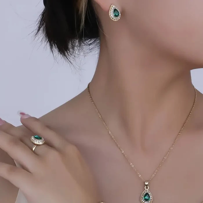 Tereza | Emerald Drop Earrings