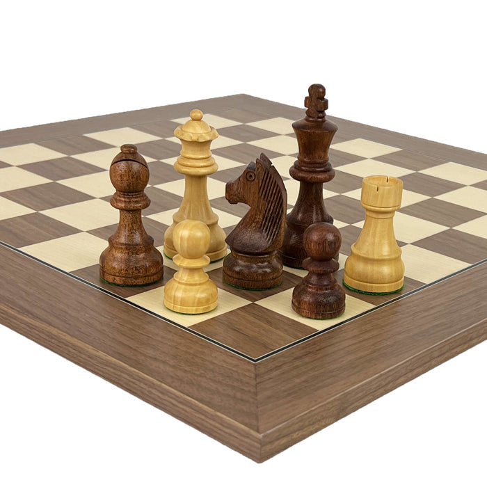 TIMELESS (including box) | Walnut & Maple Board | 45mm Squares