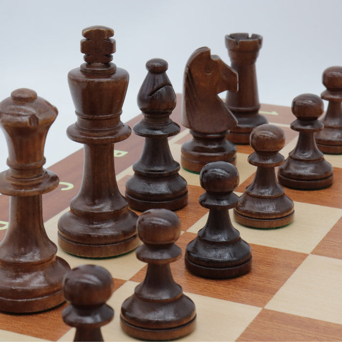 TIMELESS (Polish knight) | Chinese Cherry Pieces, 90mm King | Mahogany & Maple chess board | 55mm Squares