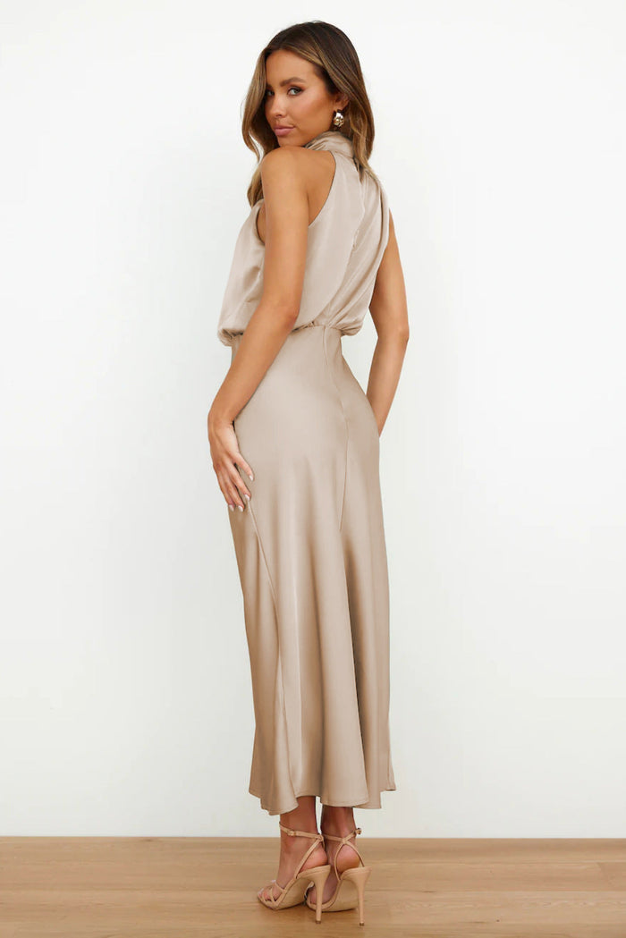 Tyra | Dress Evening Elegant with Neckline Halter