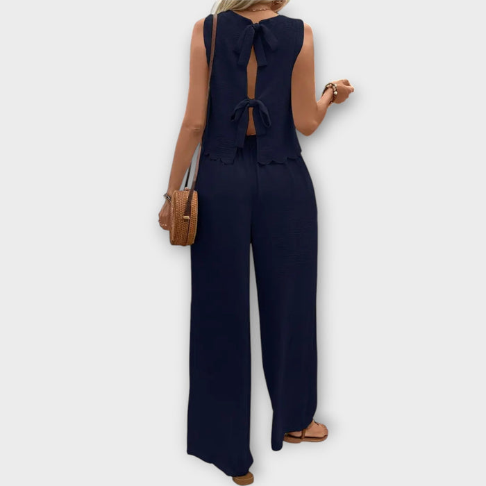 Valen | Waistcoat with Petals and Trousers