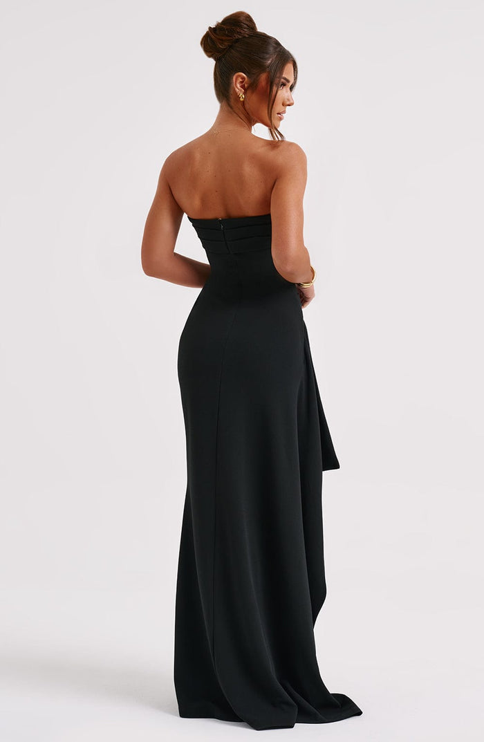 Vendela | Sleeveless Straps Maxi Dress