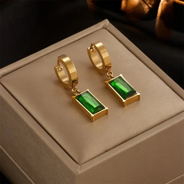 Victoria | Gold-Plated Jewels with Emeralds