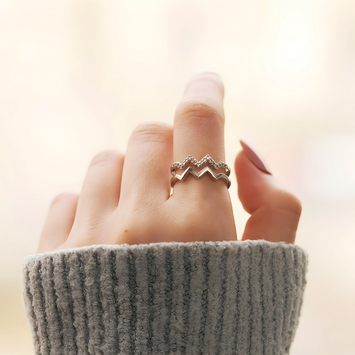 Victoria | Lightning Bolt Silver Ring