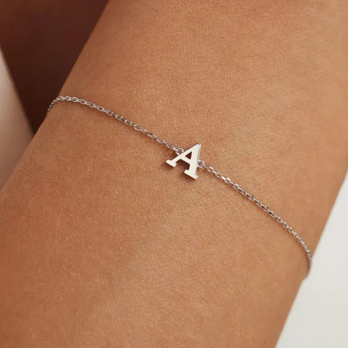 Vita | Gold-Plated Bracelet with Initial Signa