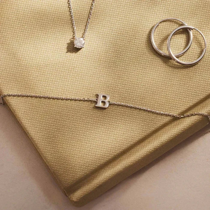 Vita | Gold-Plated Bracelet with Initial Signa