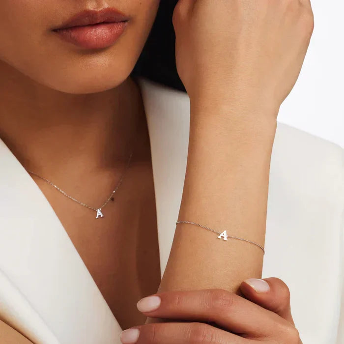 Vita | Gold-Plated Bracelet with Initial Signa